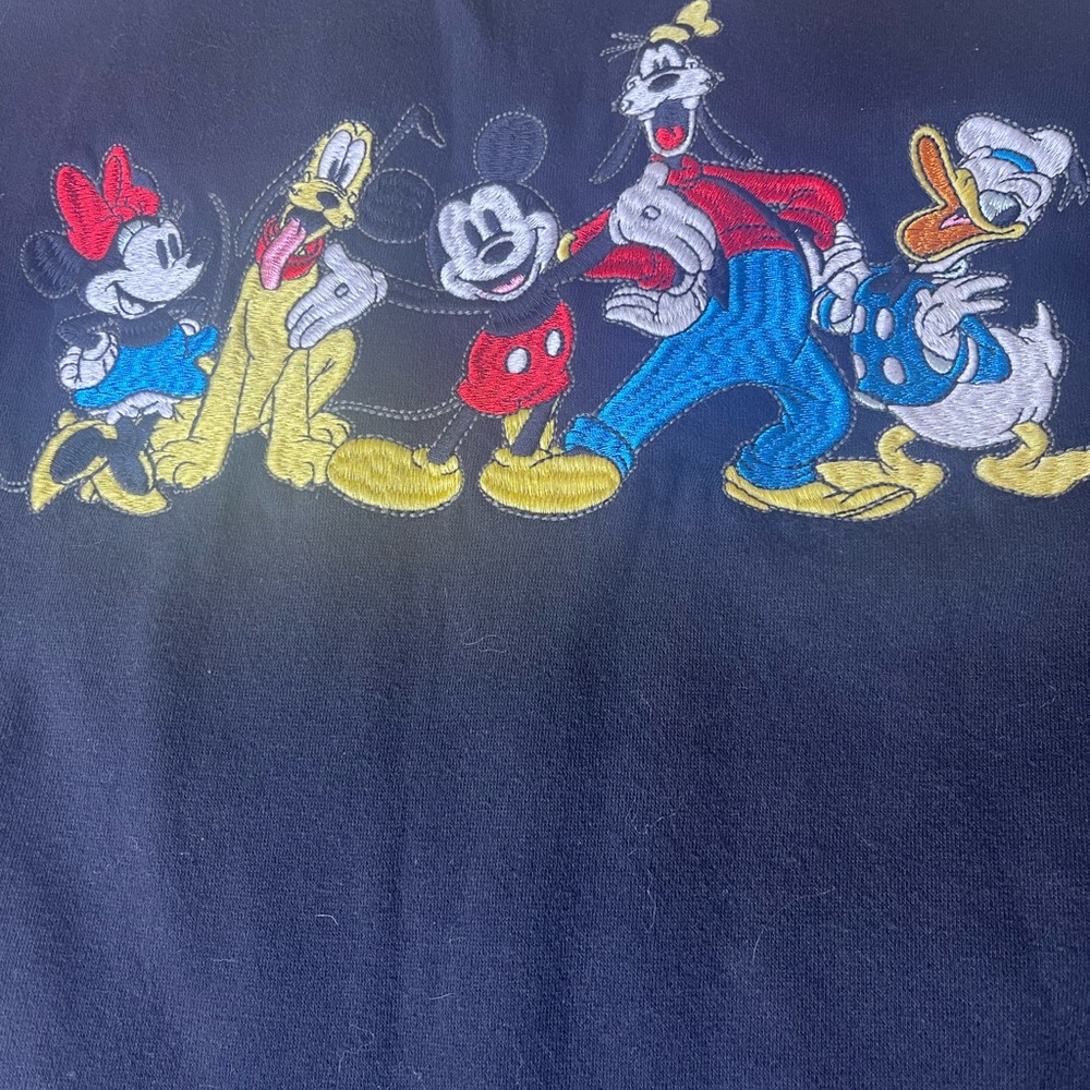 Vintage-style Disney sweatshirt featuring the classic Mickey & Friends crew! - Picture 3 of 7